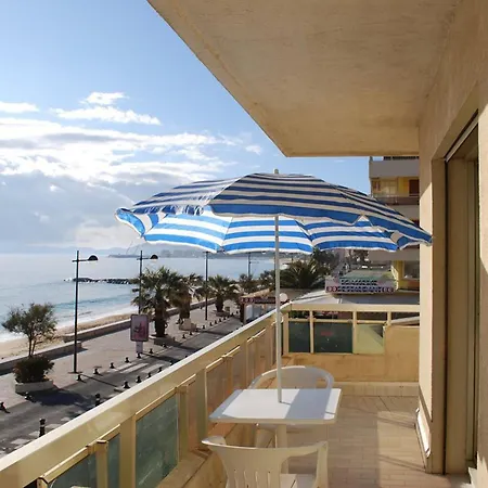 4 Pers, Accès Plage, Clim, Parking - Fr-1-803-71 * Le Lavandou